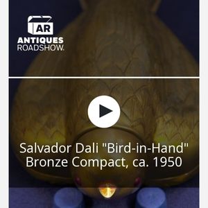 Salvador Dali Signed Bird in Hand Vintage Compact Made in 1950 by Elgin American